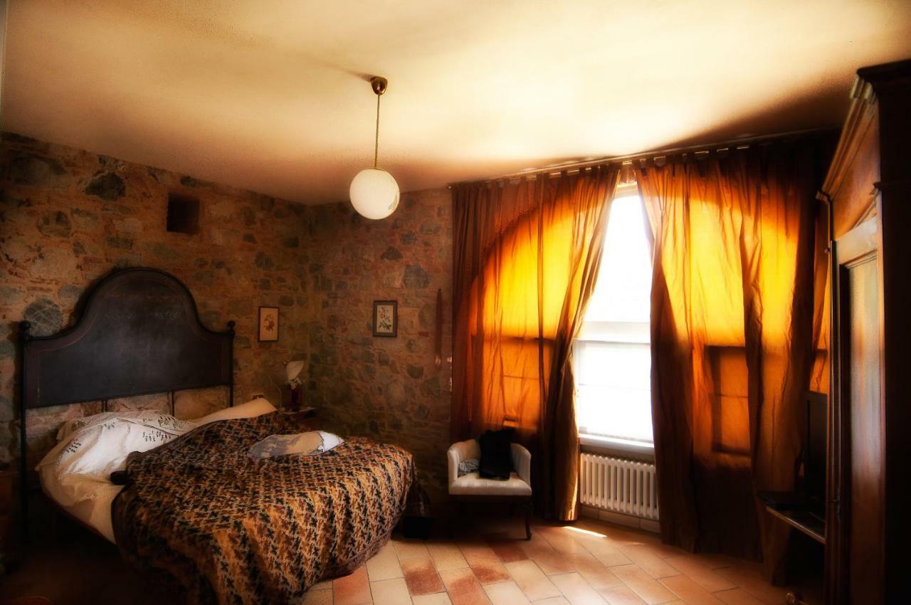 Agriturismo Podere Il Fornacino Santa Luce Exterior photo